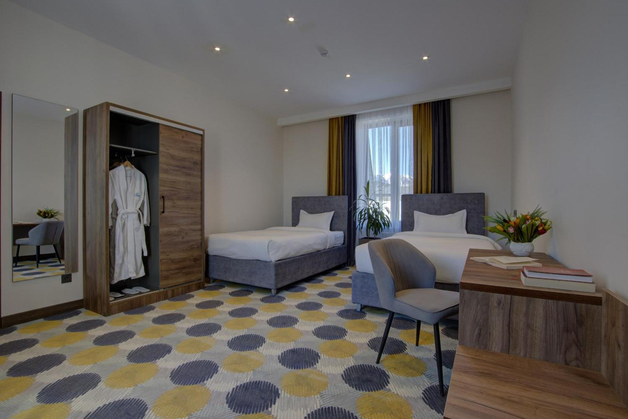 Grand Khan Tengri 4* Naryn المظهر الخارجي الصورة
