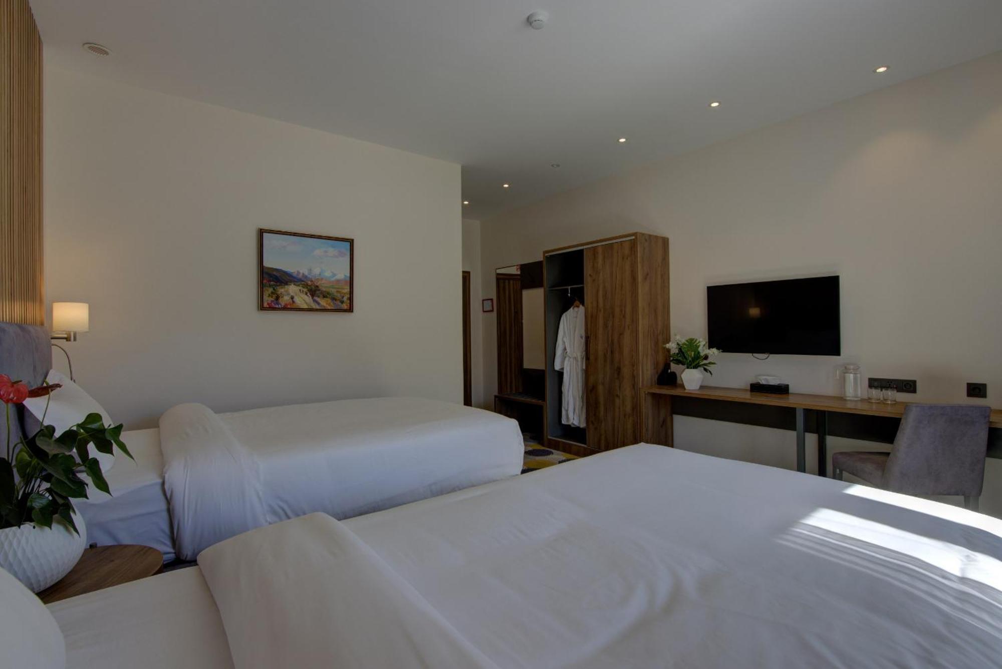 Grand Khan Tengri 4* Naryn المظهر الخارجي الصورة